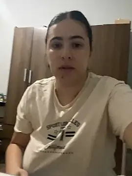 IvettSt_ webcam