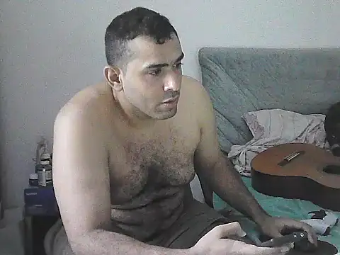 alphalatinobearx live cam on StripChat