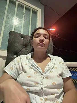 sarita-candy (F young) - Suck a guy's cock here on the balcony