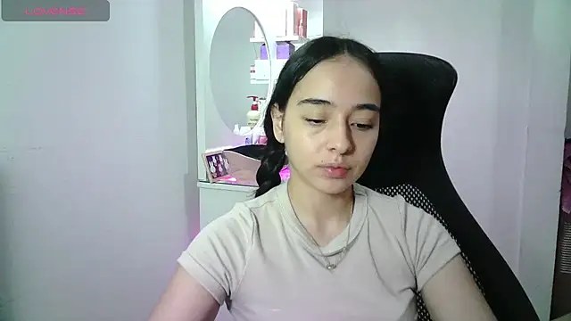 aineangeel live cam on StripChat