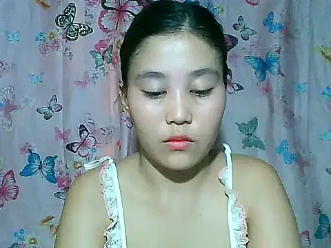 SexyAsianPussy4u live cam on StripChat