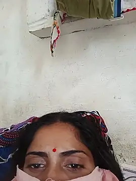Poojaxx56 webcam