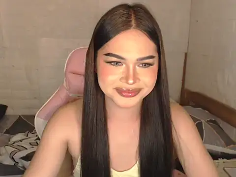 ashely_lewis (T young) - SHOW YOUR LOVE AND SUPPORT