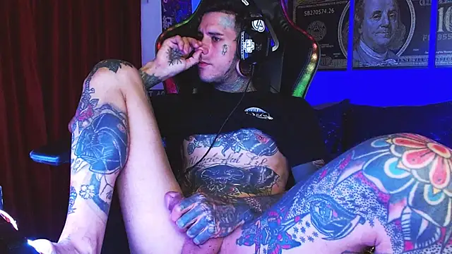 jhonny__ackerman live cam on StripChat