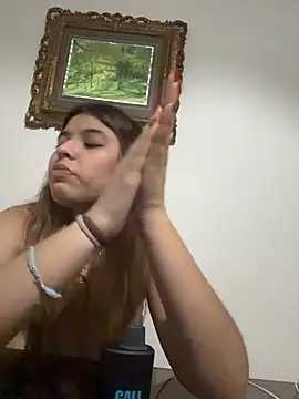 baddieasiantv live cam on StripChat