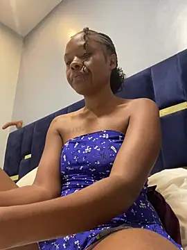 Sis27 live cam on StripChat