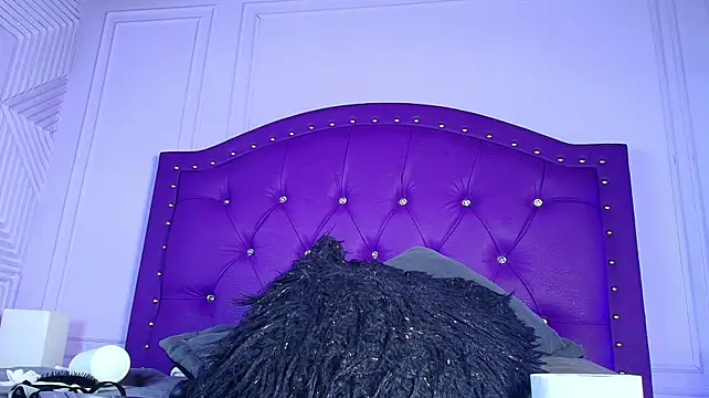 sarah_banks1