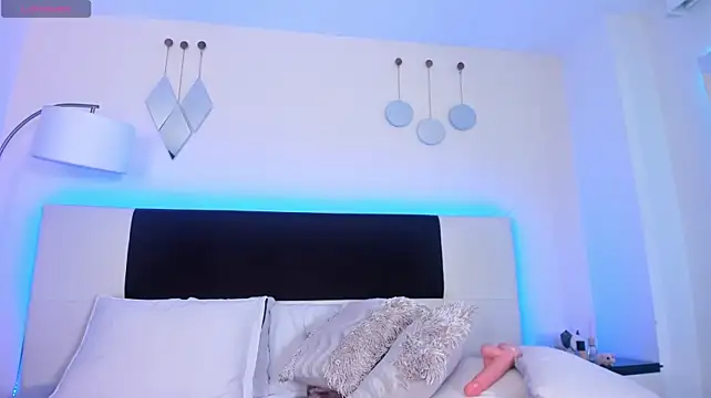 Sky_Loren webcam