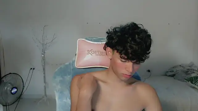 FUNNY_DICK_ live cam on StripChat