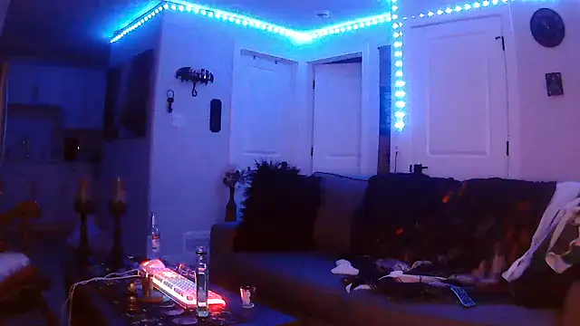 Queenemerald webcam