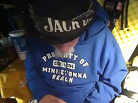 dreamzluvz2 (M grandpa) - #american #beardy #big-balls #big-cocks #blondes #cam2cam #cheap-privates #ejaculation #grandpas #handjob #jerk-off-instruction #kissing #masturbation #muscular #small-audience #straight #white