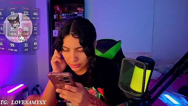 Lovelyamyy webcam