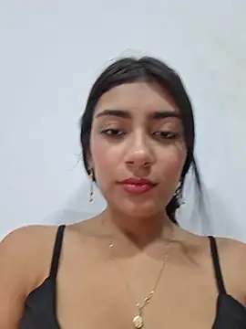 Webcam Model(Sweed-virgin-pussy) is live