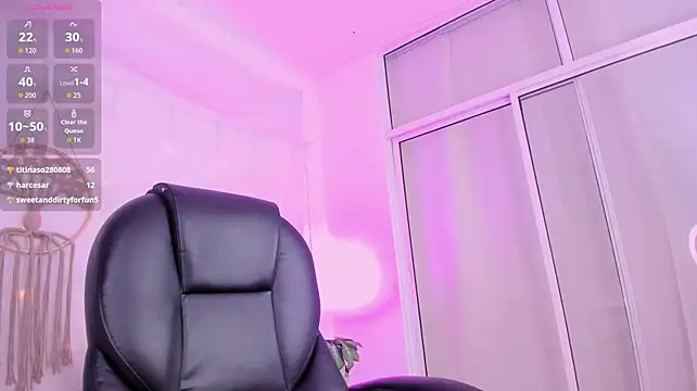 Ginni_charlotte webcam