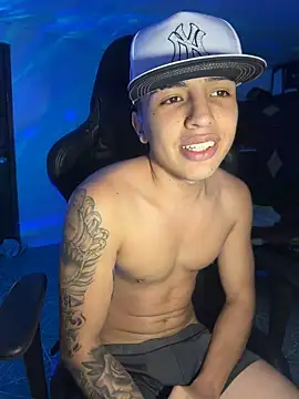 pabonsito (M twink) - Get naked 8 minutes🥵😳