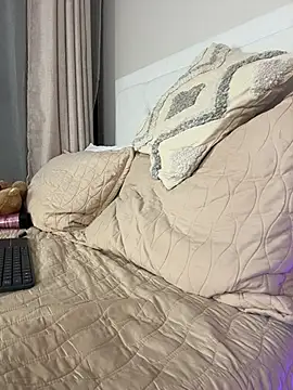 Celeste_Amber live cam on StripChat