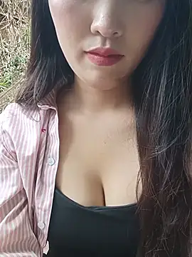 Elina68 live cam