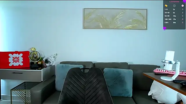 MinaGloww live cam on StripChat