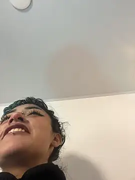 baby_akuma_ webcam