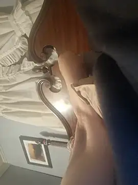 19JaSon83 live cam on StripChat