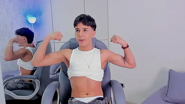 Brady_Simmons live cam on StripChat