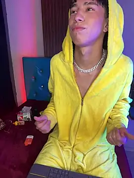 kael_prince (M twink) - ride dildo