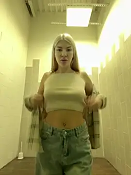 newlale (G young) - Show tits