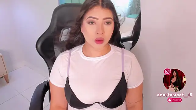 Miia_Thompsonn webcam