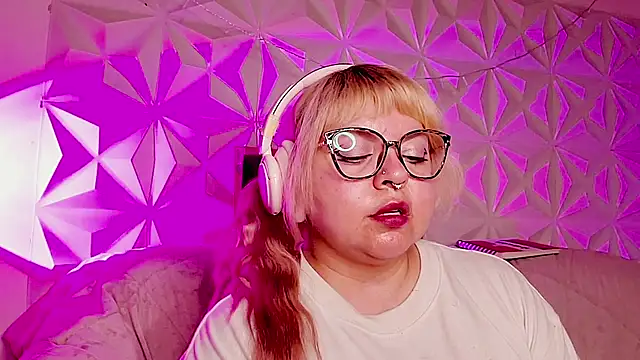satyn_doll (F milf) - Top off