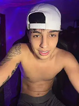 pabonsito (M twink) - Get naked 8 minutes🥵😳
