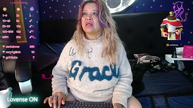 Natasha_699 live cam on StripChat