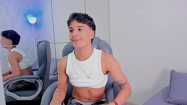 Brady_Simmons live cam on StripChat