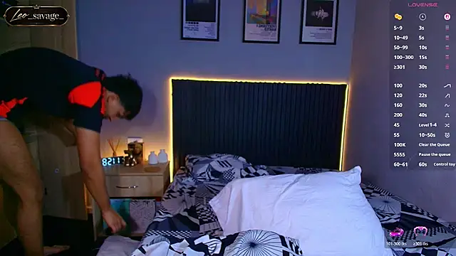Leo_Savage_ webcam