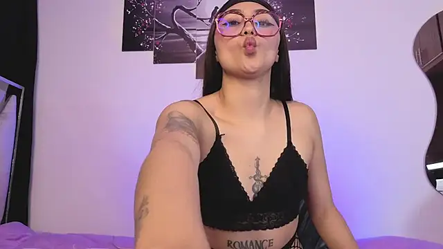 Scarlett_Bliis webcam