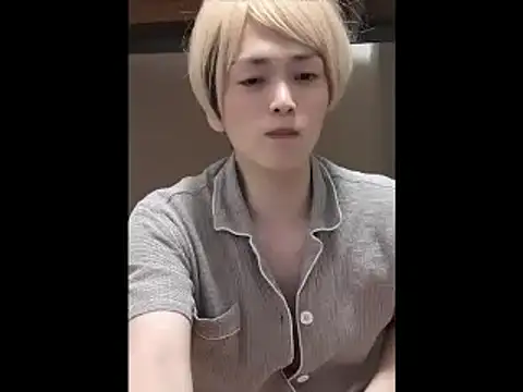 mgnhiroyuki live cam on StripChat