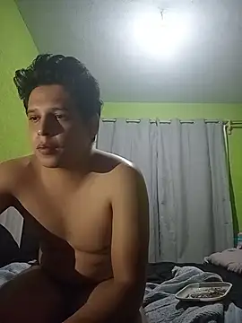 xaru_24 live cam on StripChat
