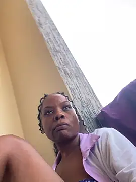 Sis27 live cam on StripChat