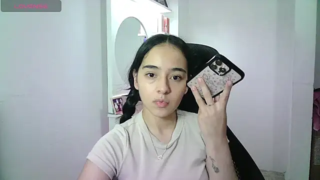 aineangeel live cam on StripChat