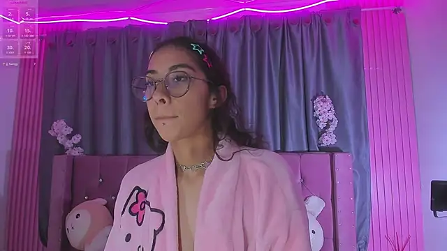 Sarah_Moon1 live cam on StripChat