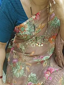 sexyrapa live cam on StripChat