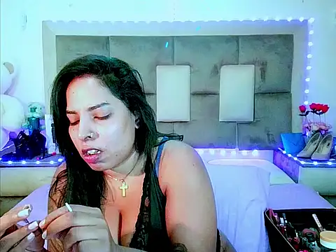 indiantopaz694u live cam on StripChat