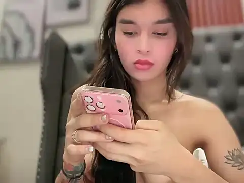 asiansmilexx live cam on StripChat