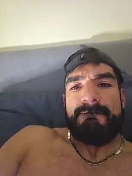 piggylatino live cam on StripChat