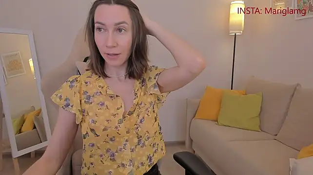 GoodGlamorGirl webcam