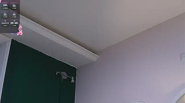 caroline_adams_ live cam on StripChat