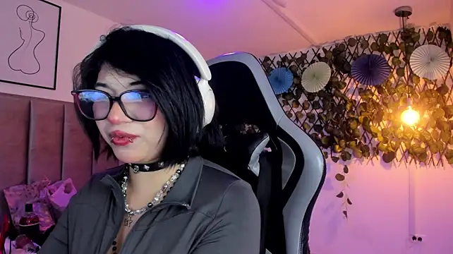 kitty_gang (F teen) - You will see my pussy so wet! CUM 💦