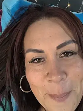 Natymendoza998 live cam on StripChat