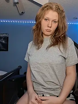 Maddie_Boo live cam on StripChat