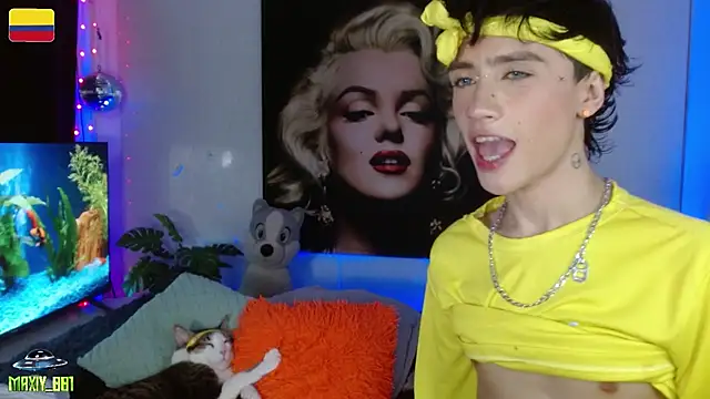 maxiy_001 live sex cam