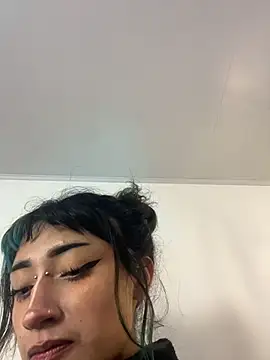 baby_akuma_ webcam
